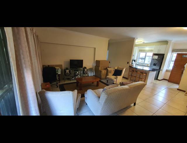 2 BEDROOM APARTMENT FOR SALE IN SAXONWOLD